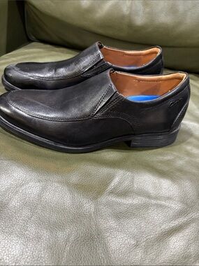 Clarks Black Leather Slip-On Loafers